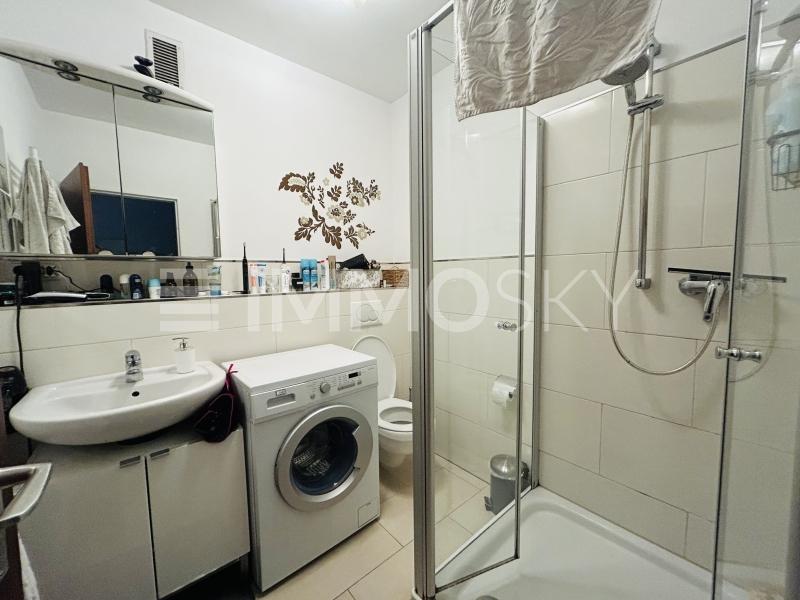 Modernes Badezimmer - 