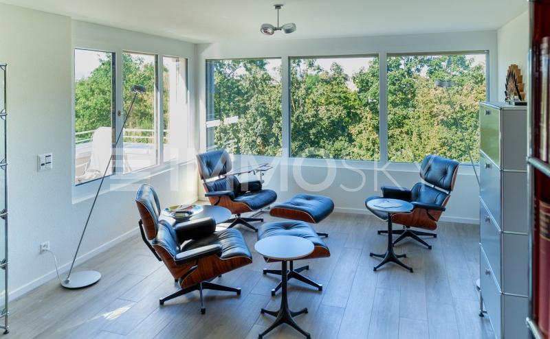 Wohnbereich mit viel Licht und Blick ins Grüne  - 3.5 Zimmer Wohnung in Opfikon