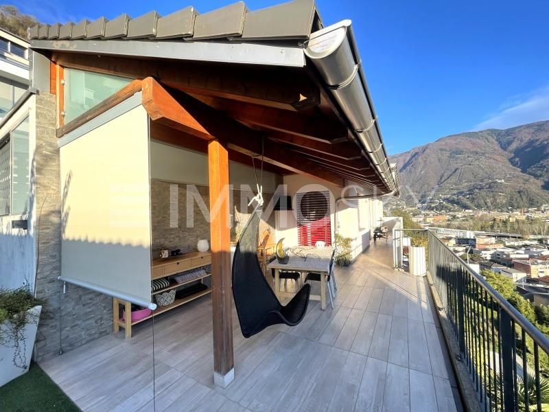 Magnifico terrazzo di 30 m2 - 5.5 stanze Casa a Monte Carasso