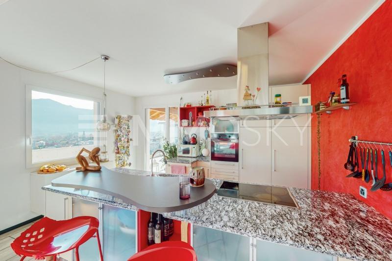 Cucina con accesso al terrazzo - 5.5 stanze Casa a Monte Carasso