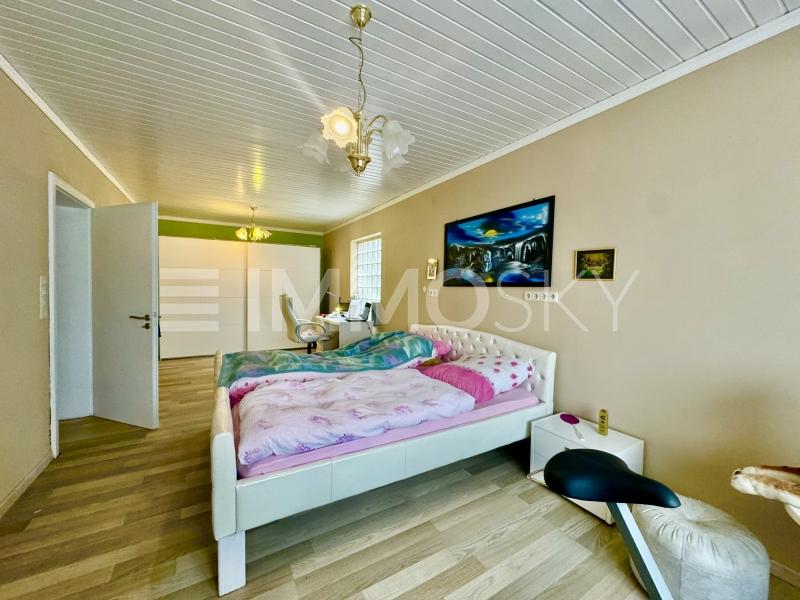 Schlafzimmer EG - 