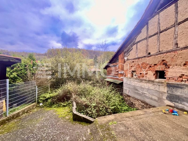 Altbau links - 