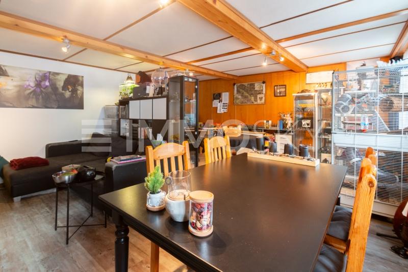 Einladendes Ess- und Wohnzimmer - 4.5 Zimmer Doppeleinfamilienhaus in Oberstocken