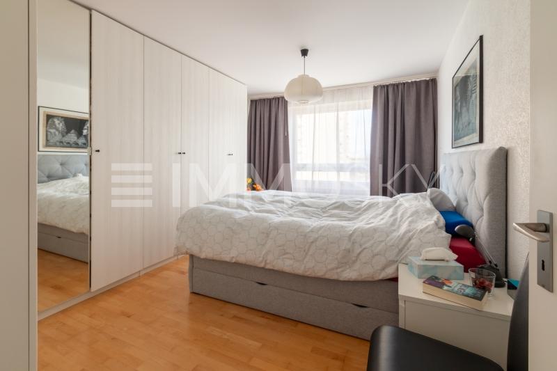 Helles und geräumiges Schlafzimmer - 4.5 Zimmer Etagenwohnung in Hinterkappelen