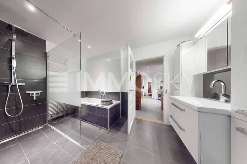 Salle de bains moderne - 5.5 pièces Maison a Romont FR