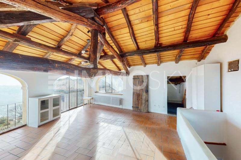 Splendida camera o soggiorno - 7.5 rooms House in Vernate