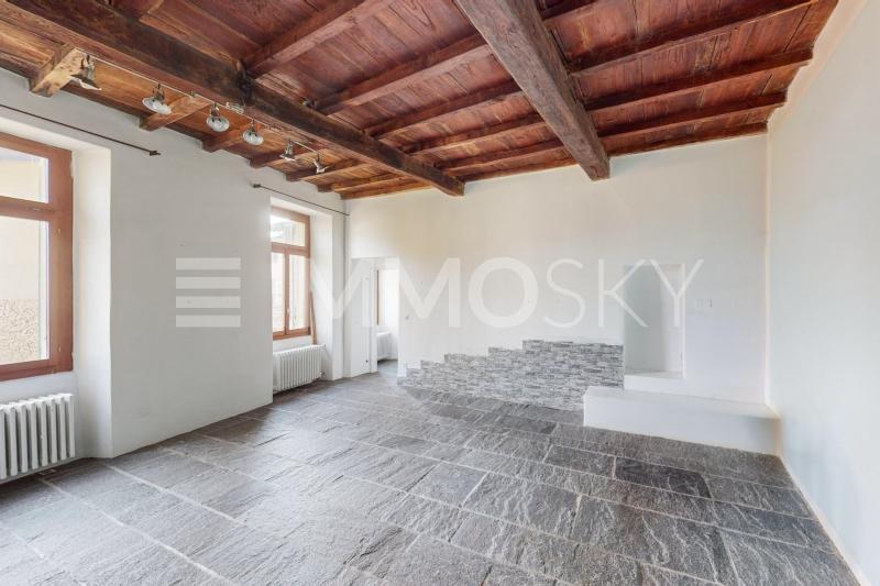 Grande soggiorno o camera - 7.5 rooms House in Vernate