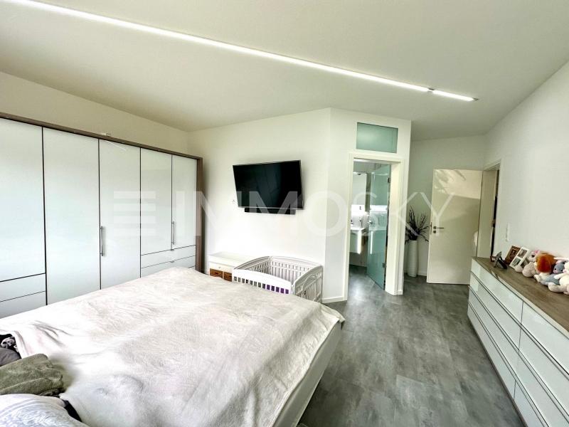 großes Schlafzimmer - 