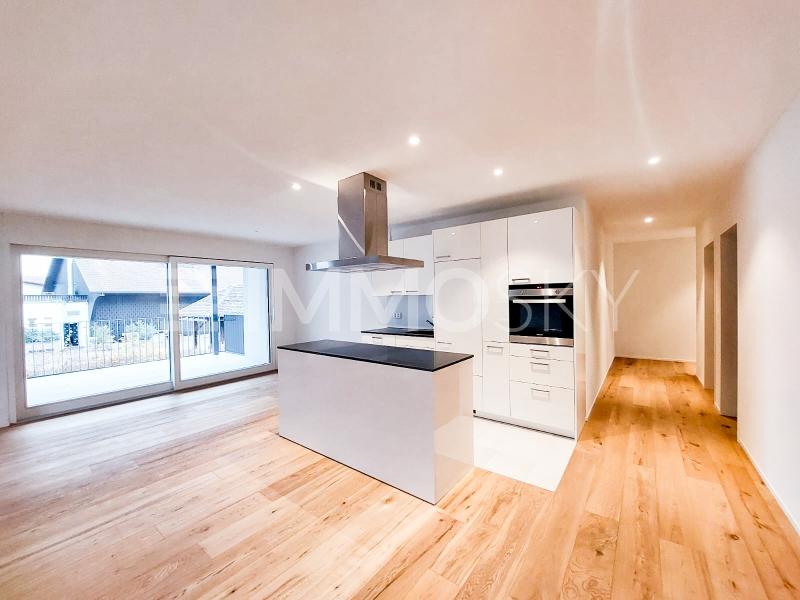 Offene Küche mit viel Licht - 3.5 Zimmer Etagenwohnung in Würenlingen