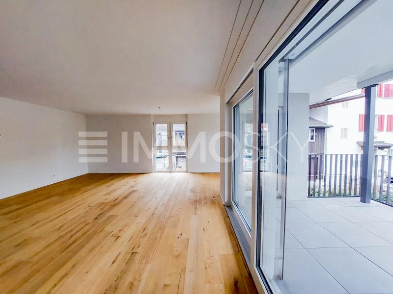 Direkter Durchgang auf den Balkon - 3.5 Zimmer Etagenwohnung in Würenlingen