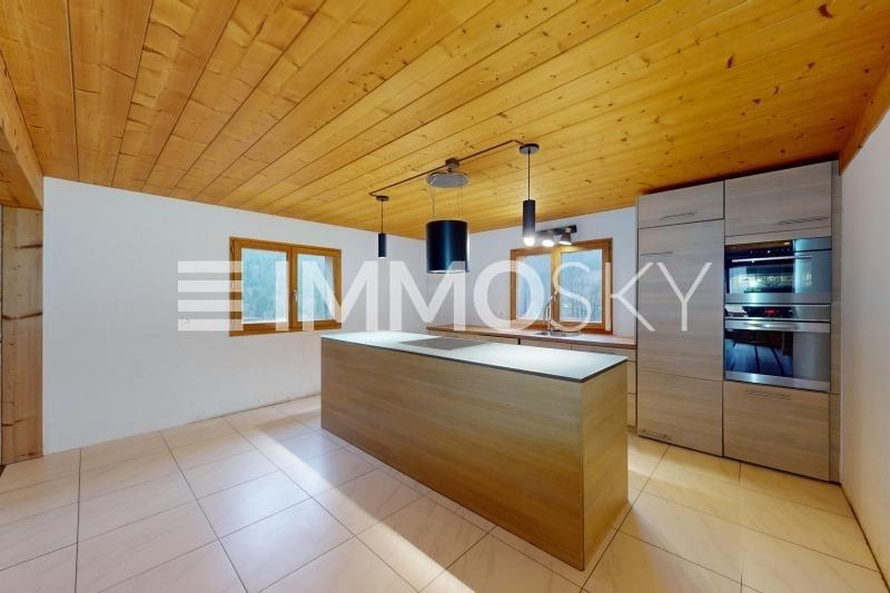 Cuisine américaine rénovée - 7.5 pièces Chalet a La Tine
