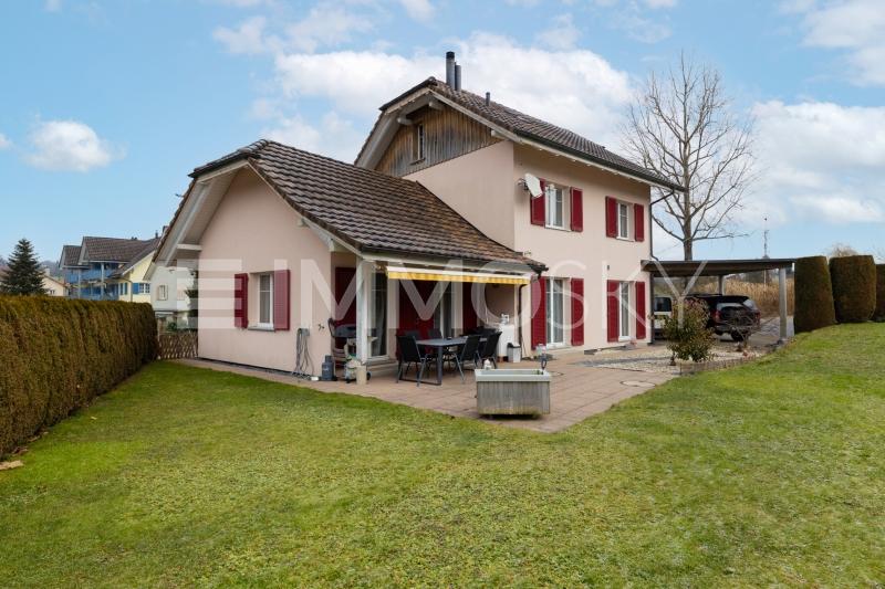 Freistehendes EFH mit viel Platz und grossem Garten - 6.5 pièces Maison individuelle a Andwil TG