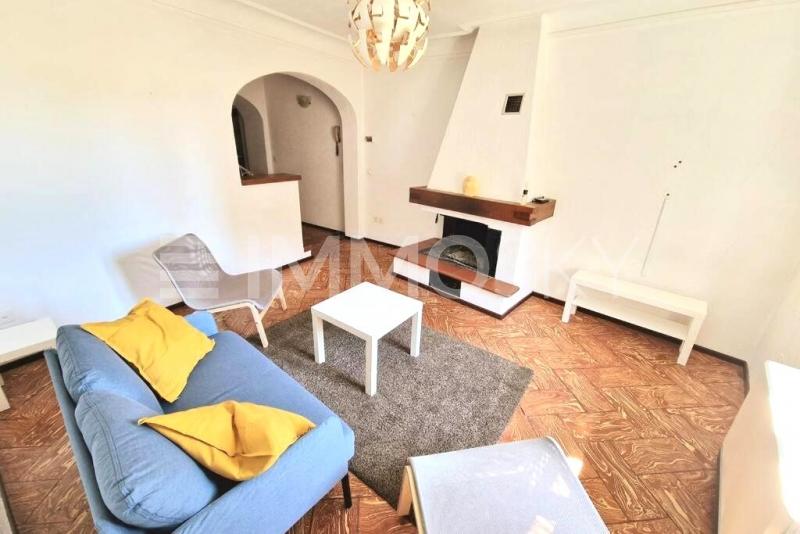 Ampio soggiorno con camino - 5.5 stanze Casa a Cadro
