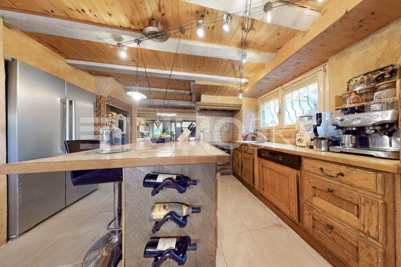 Superbe cuisine - 9 pièces Maison individuelle a Curtilles