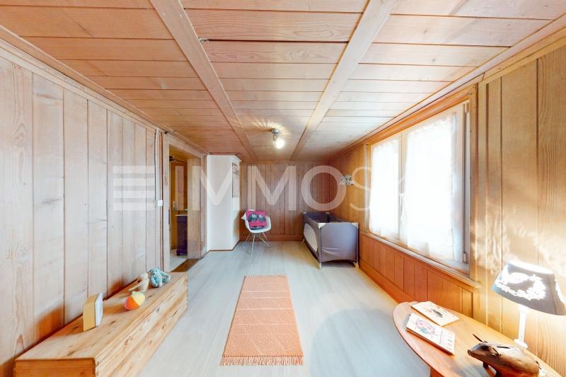 Superbe chambre - 11 Zimmer Zweifamilienhaus in Sorens