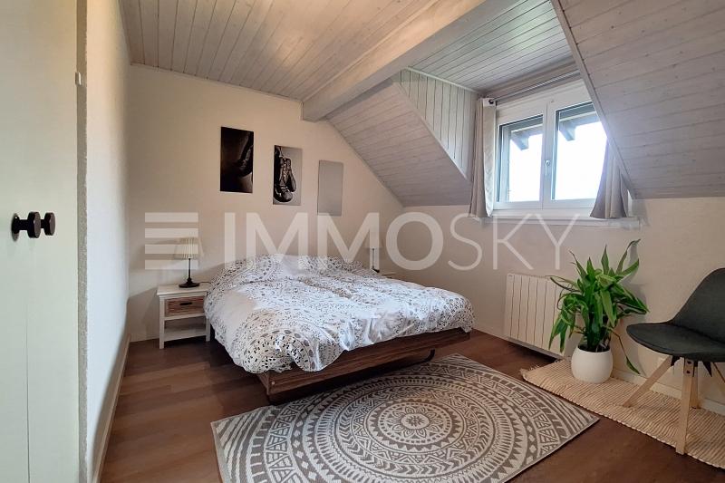 Chambre avec armoire de rangement - 5.5 pièces Maison mitoyenne a Chavannes de Bogis