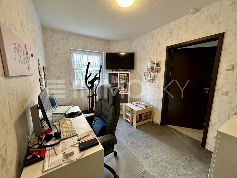 Arbeits- oder Gästezimmer - 