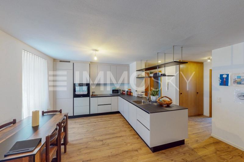 App. PT, cuina completamente accessoriata  - 7.5 pièces Maison bifamiliale a Piotta