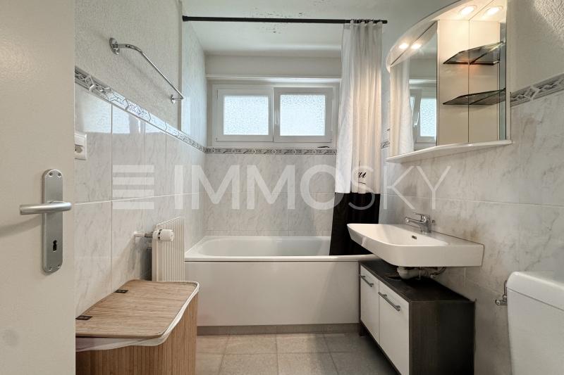 Salle de bains familiale - 4.5 pièces Appartement a St Imier