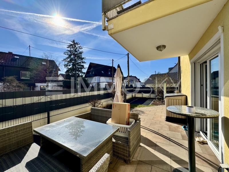 Sonnige rundum Terasse - 