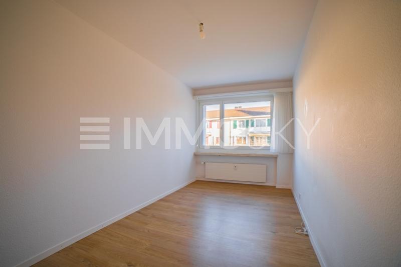 Zweites Schlafzimmer - 3.5 Zimmer Wohnung in Aesch BL