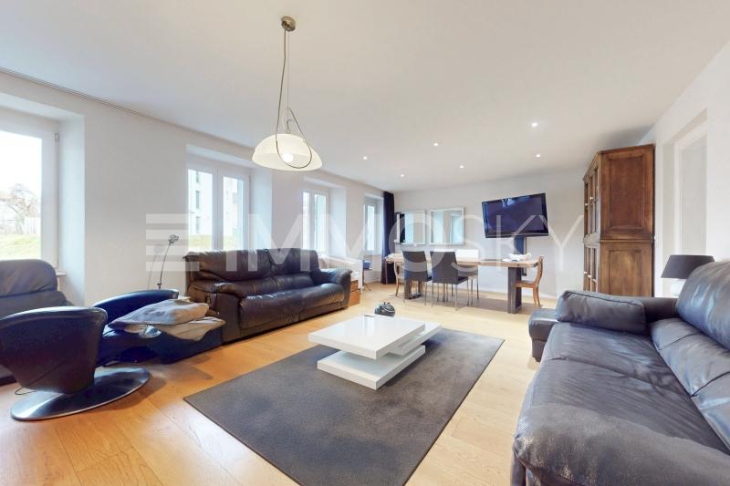 Superbe salon au 2ème étage - 5.5 pièces Maison a Romont FR
