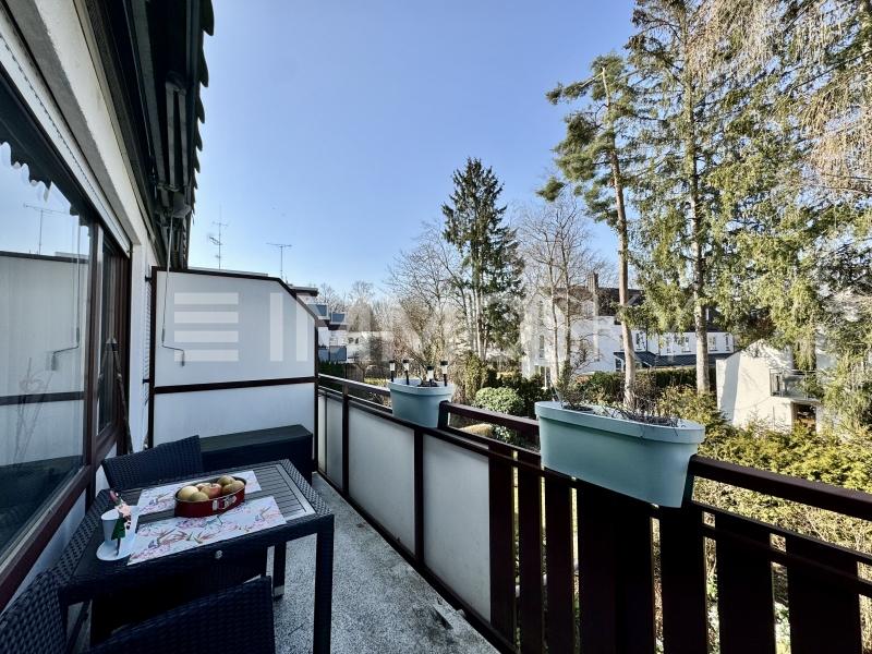 Sonniger Balkon mit Wohlfühlfaktor - 