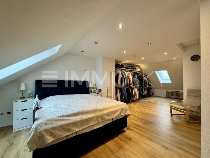 Geräumiges Schlafzimmer - 