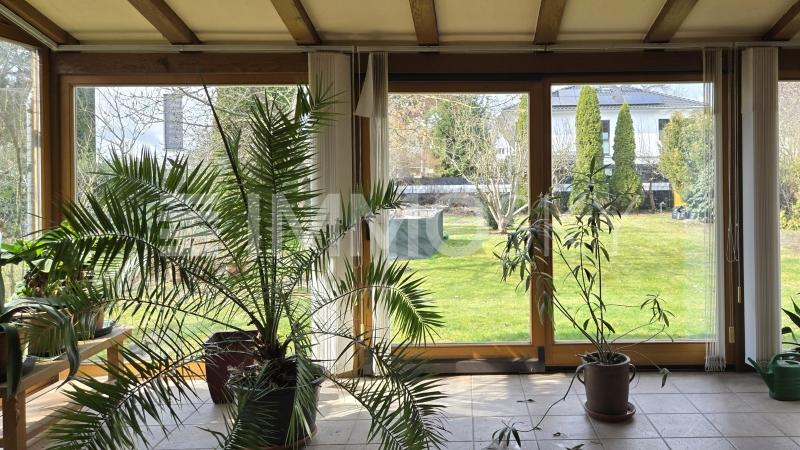 Geräumiger Wintergarten - 