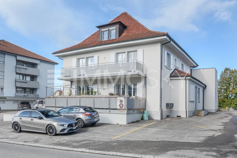 Bâtiment rénové - 18 Zimmer Mehrfamilienhaus in Courgenay