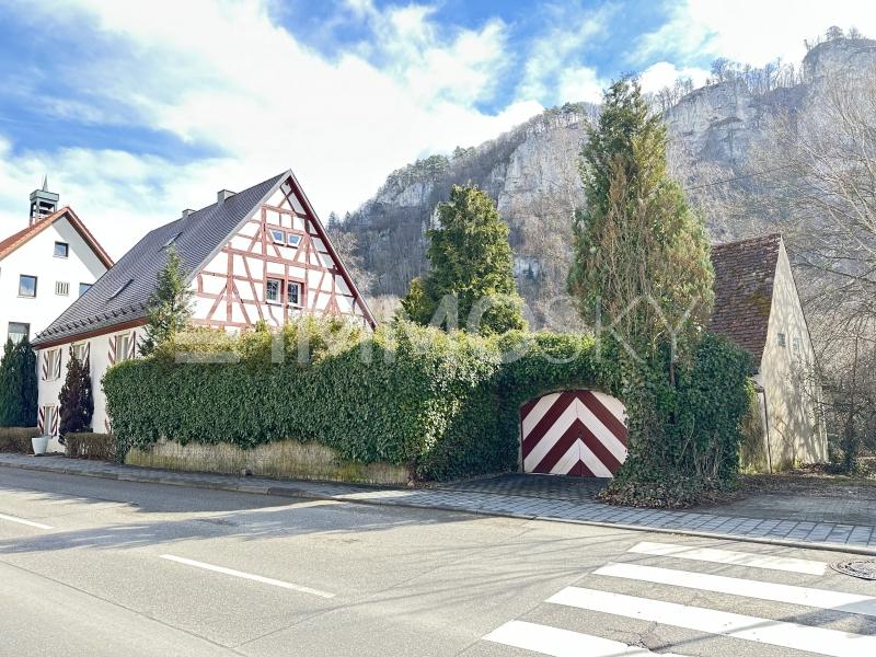 wunderschöne Einfahrt - 