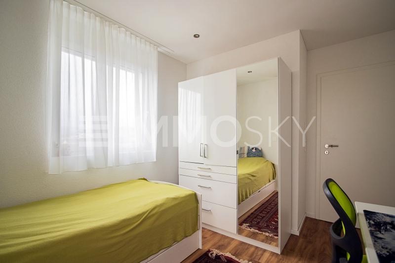 Kinderparadies - 4.5 Zimmer Gartenwohnung in Holziken