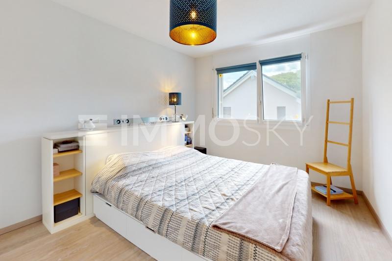 Chambre de 14m2 - 4.5 pièces Appartement a Croy