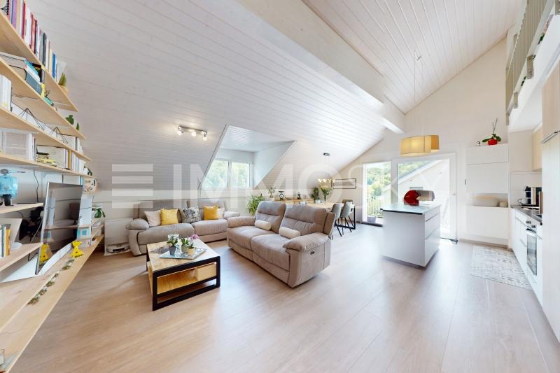 Séjour baigné de lumière - 4.5 pièces Appartement a Croy