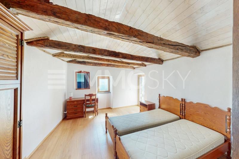 Camera da letto con balcone - 2.5 Zimmer Haus in Brissago