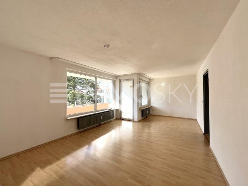 Lichtdurchflutetes Wohnzimmer - 