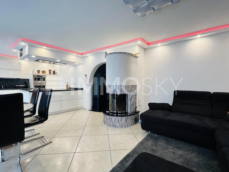 Wohn- und Esszimmer - 