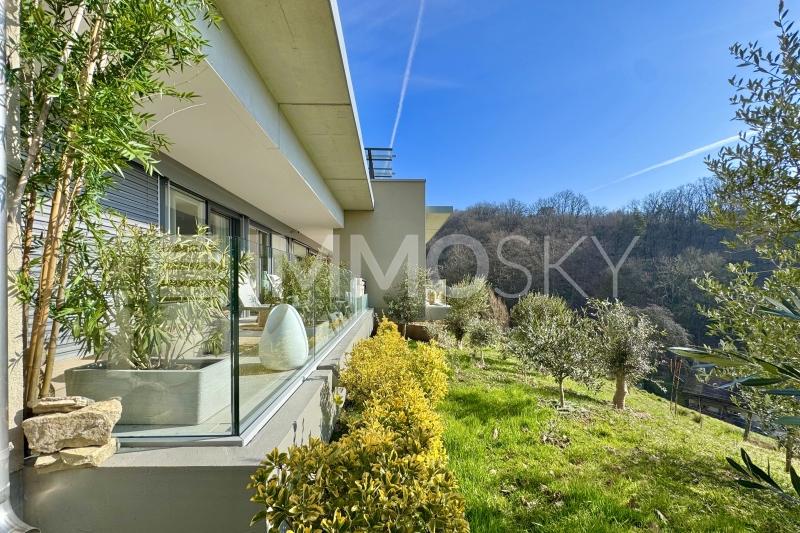 Accès au jardin privé - 5.5 pièces Appartement en rez-de-chaussée a Twann Tüscherz