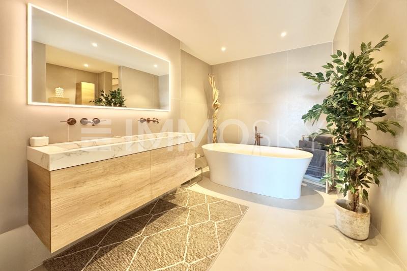 Salle de bains familiale - 5.5 pièces Appartement en rez-de-chaussée a Twann Tüscherz
