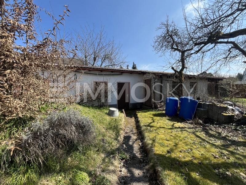 Garage mit Gartenhaus - 