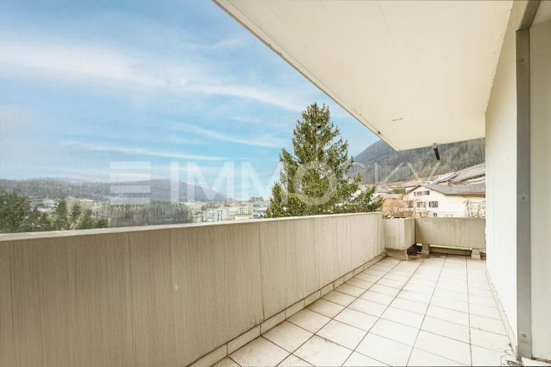 Grande terrasse sans vis-à-vis - 4.5 pièces Appartement a St Imier