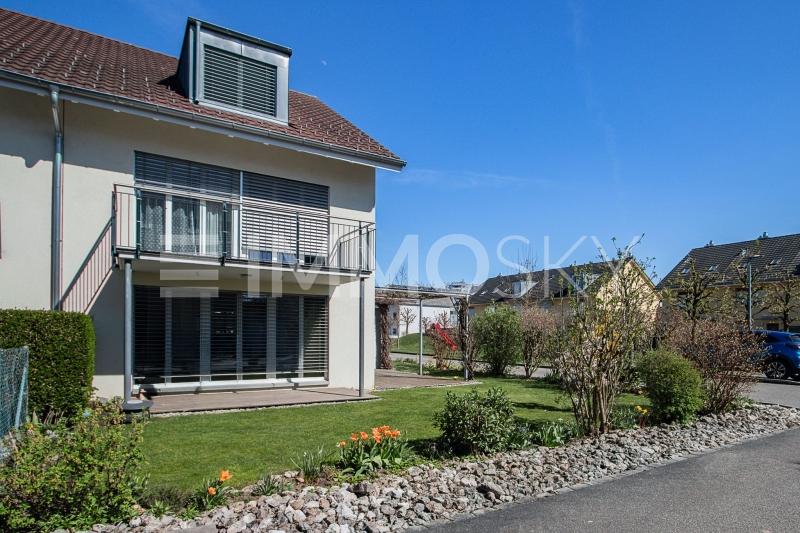 Beste Lage - 6.5 Zimmer Doppeleinfamilienhaus in Strengelbach