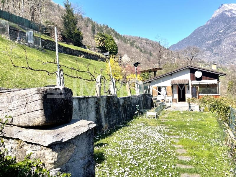 Ampi spazi verdi - 3.5 pièces Maison a Semione