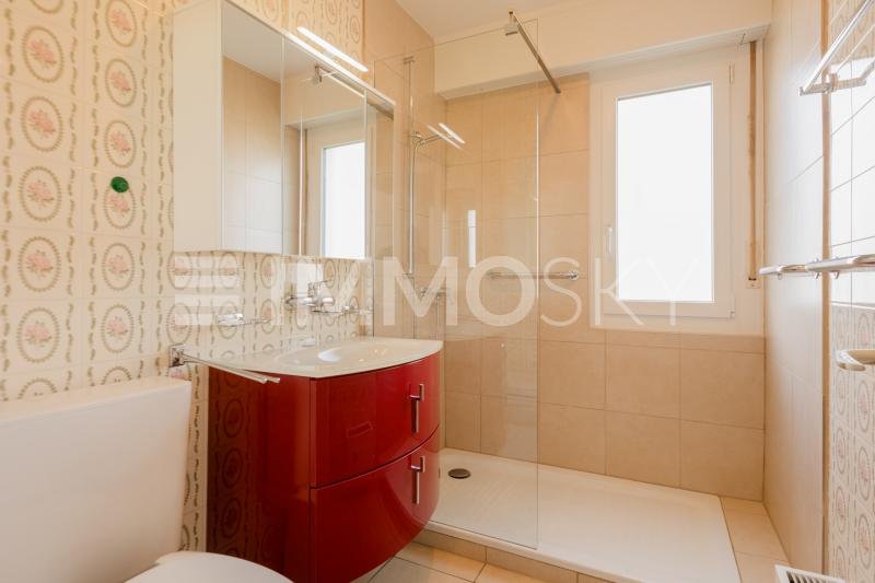 salle d'eau moderne - 3.5 pièces Appartement a Romanel sur Lausanne