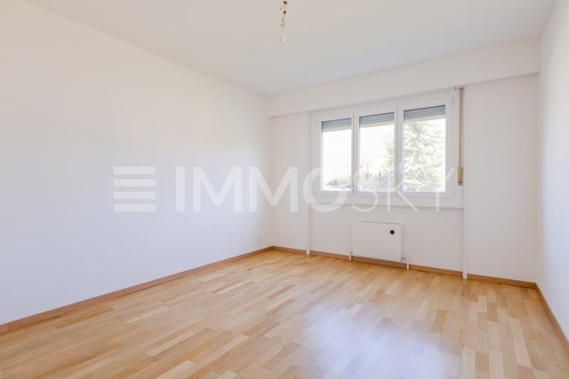 Chambre lumineuse - 3.5 pièces Appartement a Romanel sur Lausanne