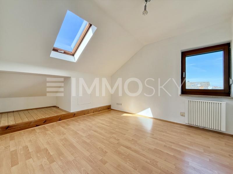 Kinderzimmer/Office - 