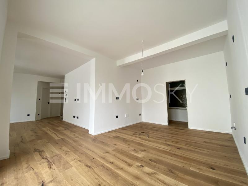 Wohnzimmer mit Küche - 