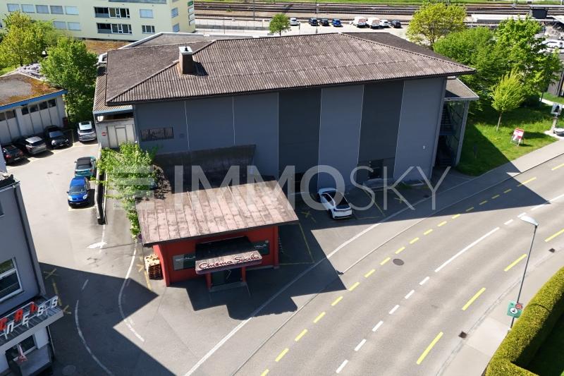 Aussenansicht Gebäude - 6 Zimmer Gewerbehaus in Zofingen