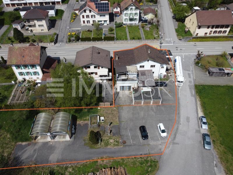Ihre Projekt startet hier - Mehrfamilienhaus in Court