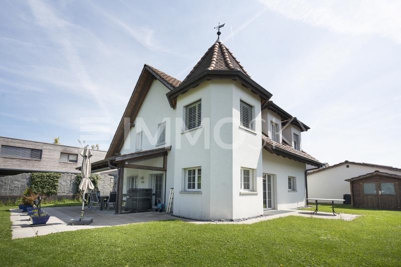 Grosszügiges Zuhause mit viel Umschwung - 5.5 Zimmer Haus in Uezwil